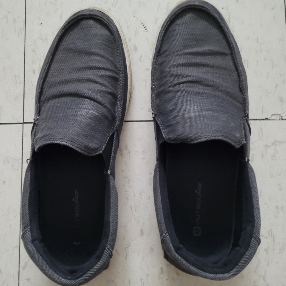 Casual shoe